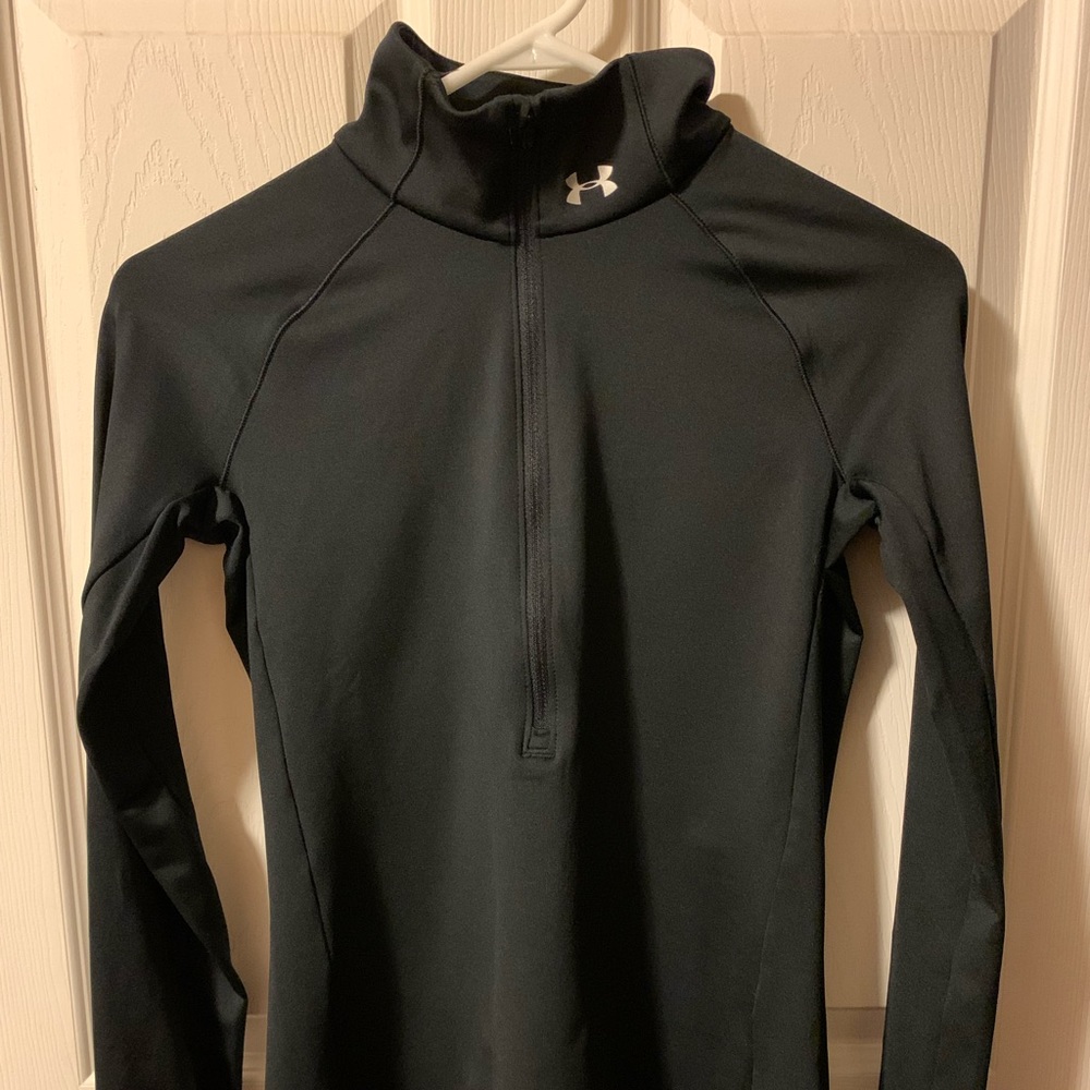 Under Armour Cold Gear high neck athletic L/S 1/2 zip with thumb holes